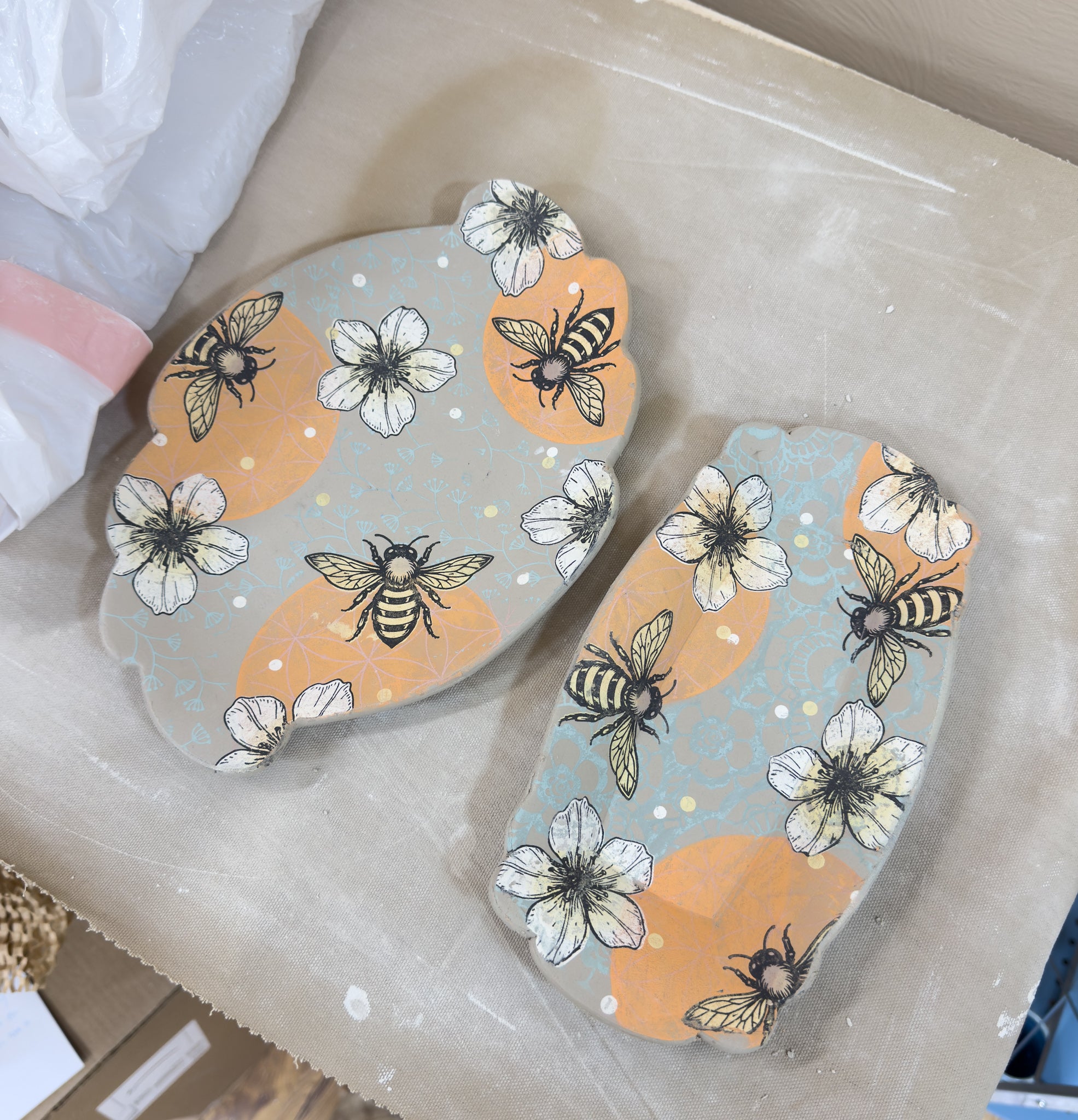 Multi-layer Honey bee Stencil Set